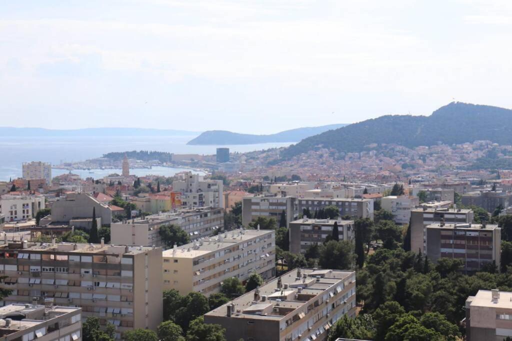 New! Top Apartment, Split View From Above Exterior foto